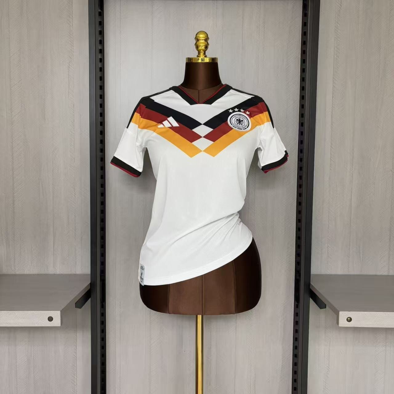 2627 German Home Women's Size S-2XL